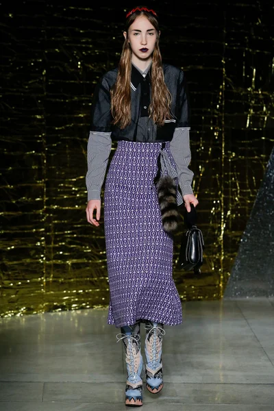 Look 5